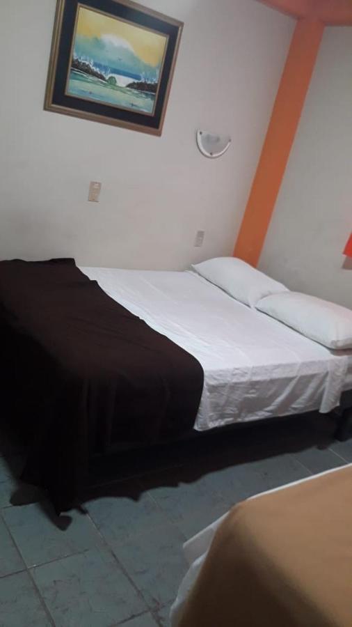 Hotel Sun Beach Salinas (Santa Elena) Exterior photo